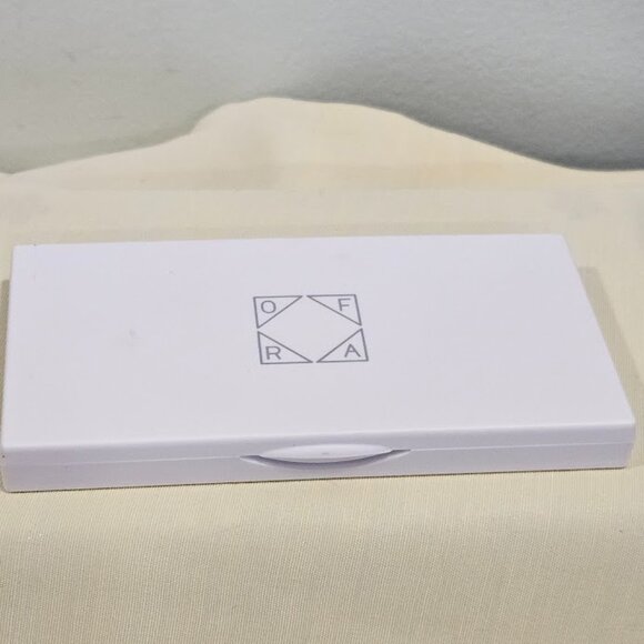 OFRA Midi Palette Face It- Medium Complexion Trios - Picture 1 of 5